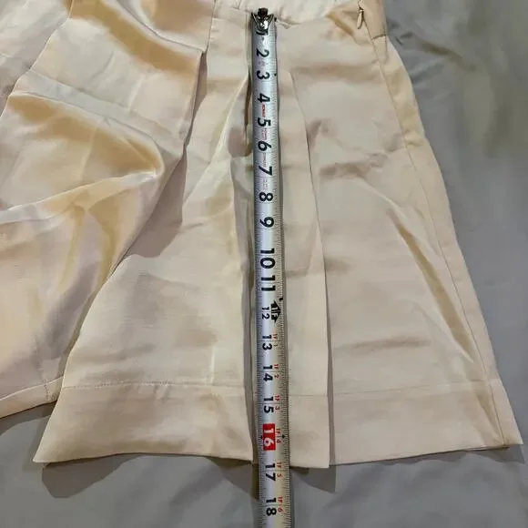 Banana Republic Champagne Satin Pleated Shorts Womens Size M Tailored Dressy - Picture 8 of 11